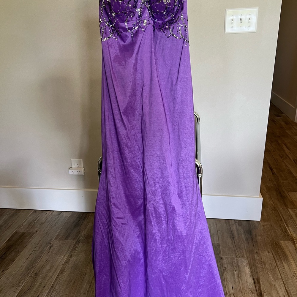 Jump Apparel Black and Gray Textile